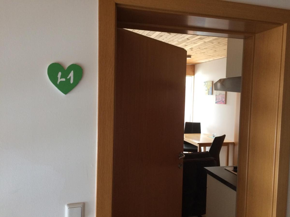 Waeldermetzge Huettenzimmer Und Wohnungen ワース エクステリア 写真